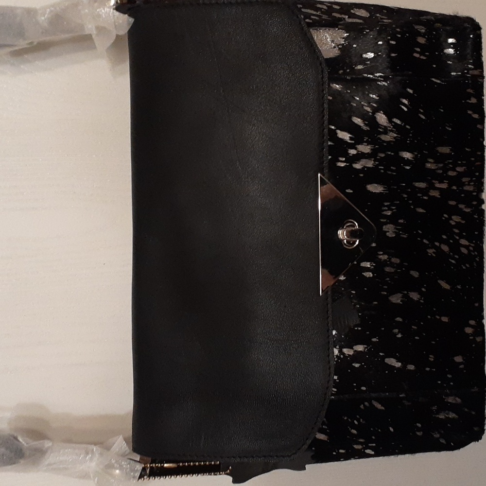 Black and silver leather handbag. ( Brand New ) - Picture 2 of 7